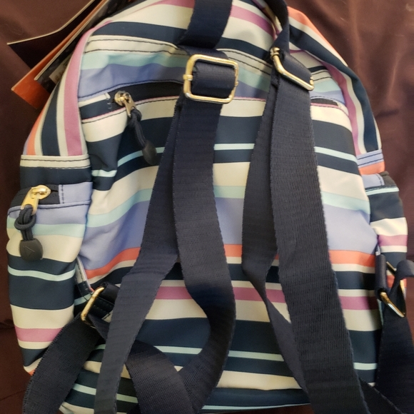 Backpack - Picture 4 of 4